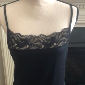 🔥Lace Trim Black Camisole (D-37)